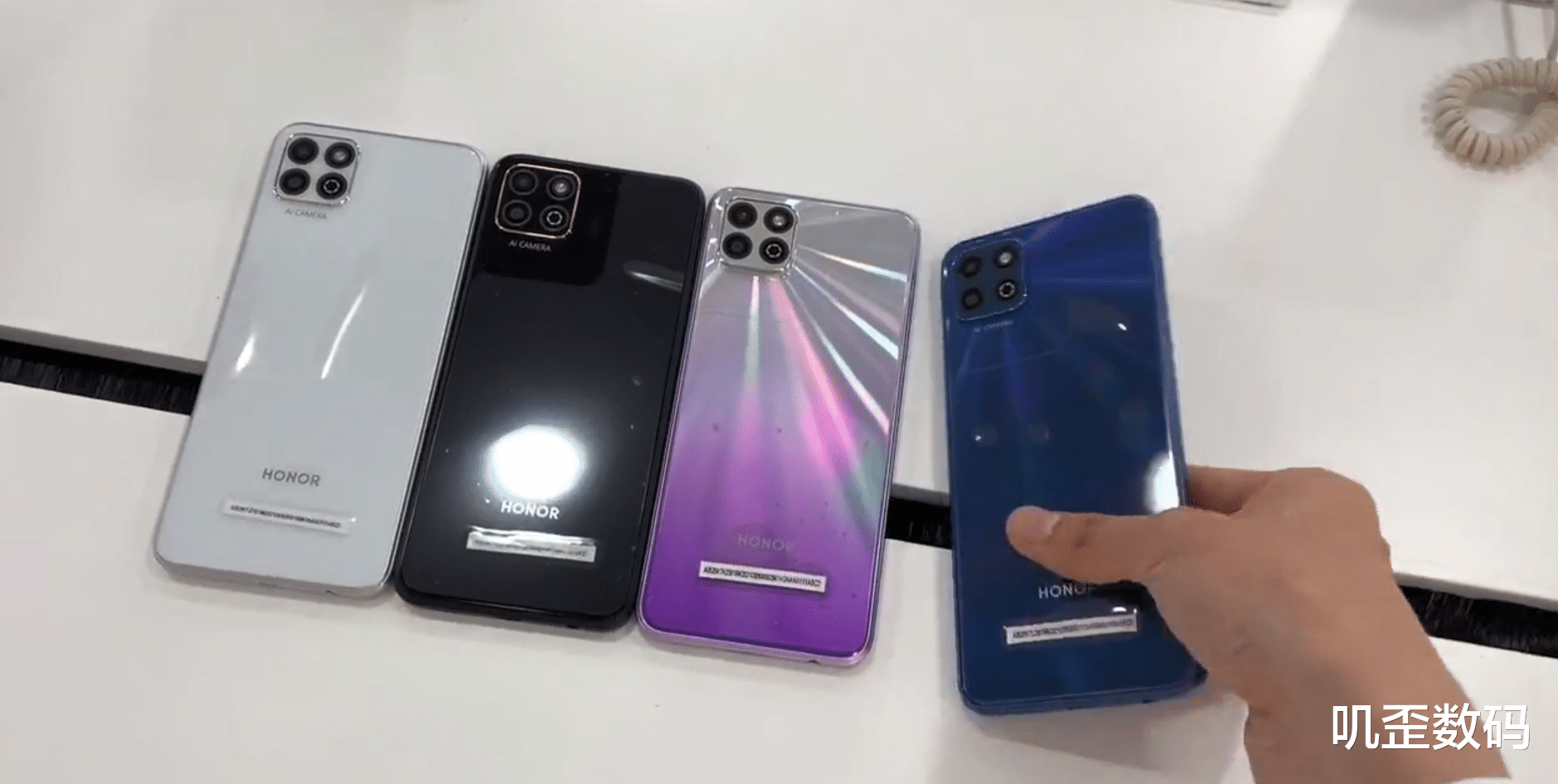 华为荣耀|荣耀又发新机！国产芯片替代华为麒麟，价格太感人！