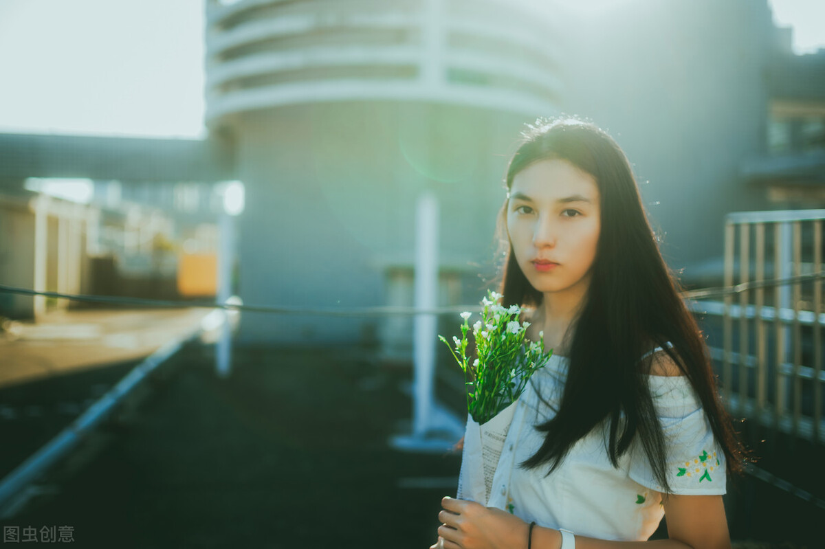 情蜚蜚|感情里，真正聪明的女人，分手后都很“绝情”