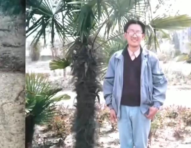 七旬老人替儿子还债,打工8年还清75万,母亲:不还就往死里打