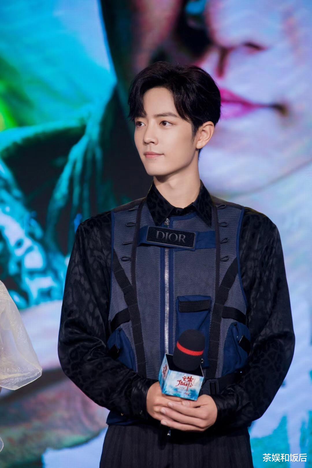 肖战|来者不拒！肖战现身发布会，近40家媒体排队采访，这谁顶得住啊？