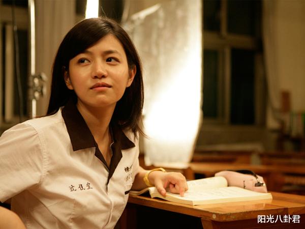 洪欣|跟内地小鲜肉姐弟恋的港台女星，婚后都有难言之隐，一对已离婚