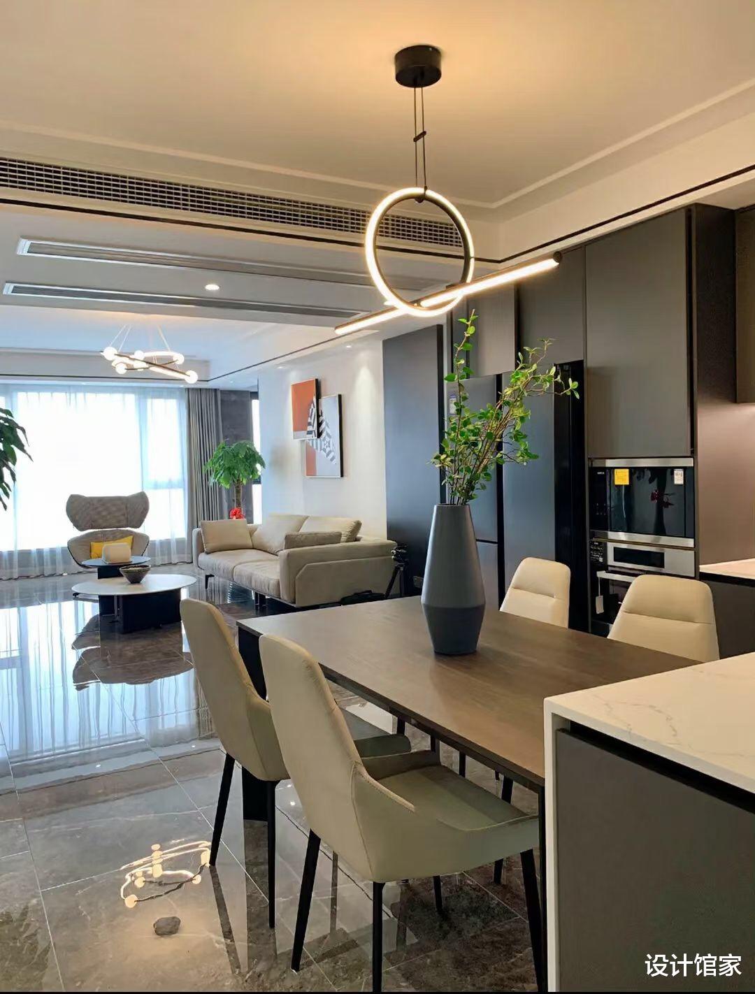 |110㎡现代简约完工实景,开放式的格局,这才是年轻人喜欢的风格