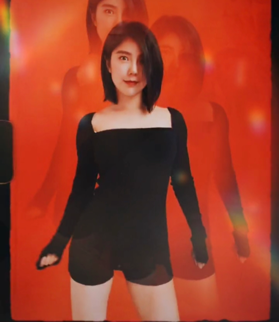 赵奕欢|赵奕欢穿一身黑热舞，又翻白眼又吐舌头：当年“校花”哪去了？