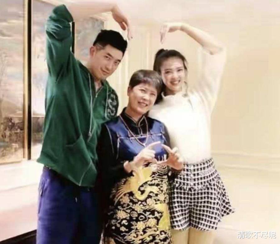 罗梅卢·卢卡库|中国女排第一美女跨年夜秀恩爱，婆婆长相神似董明珠