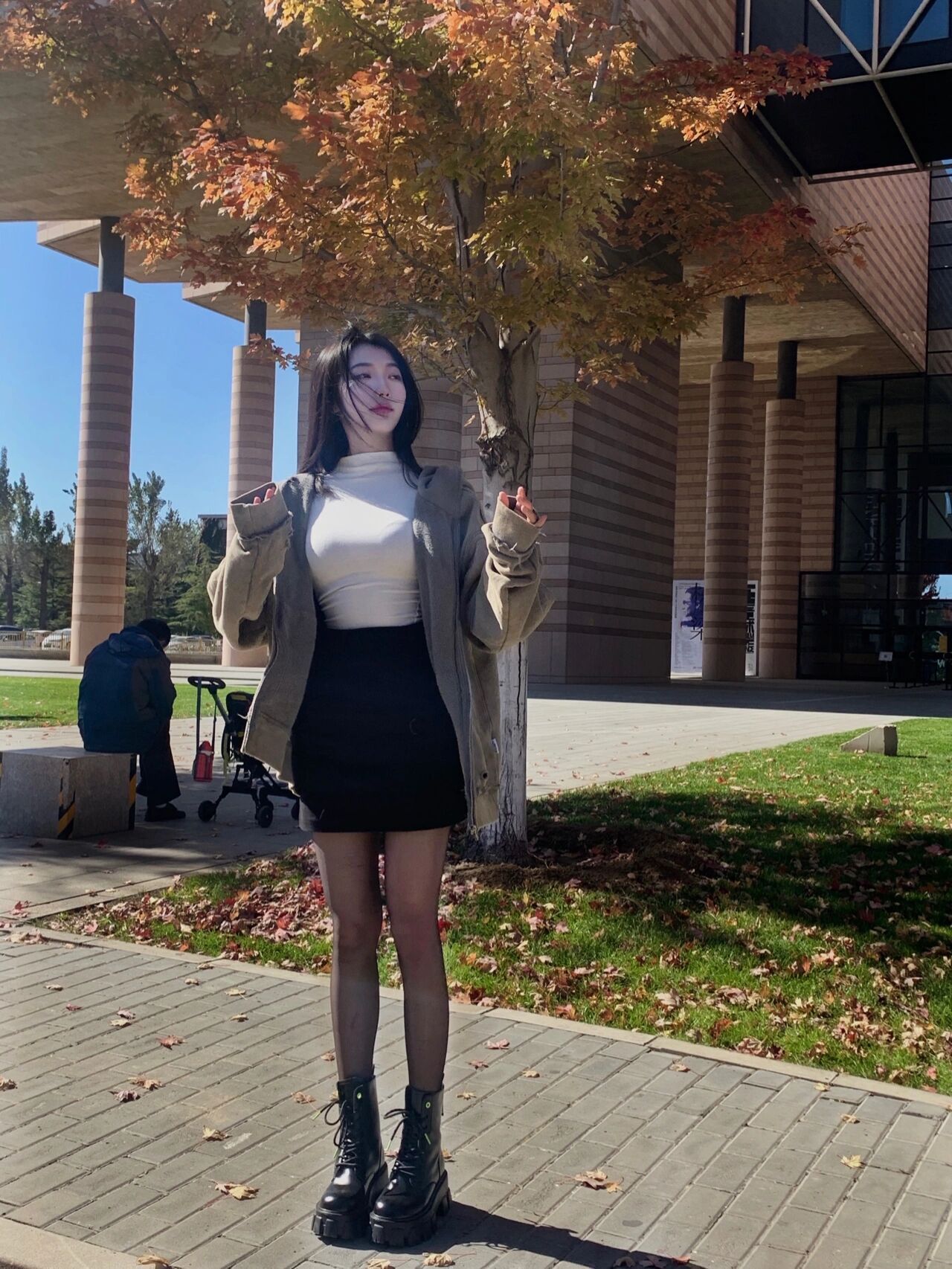 |职场人际套路多，论及能力与忠诚，到底哪个更重要？