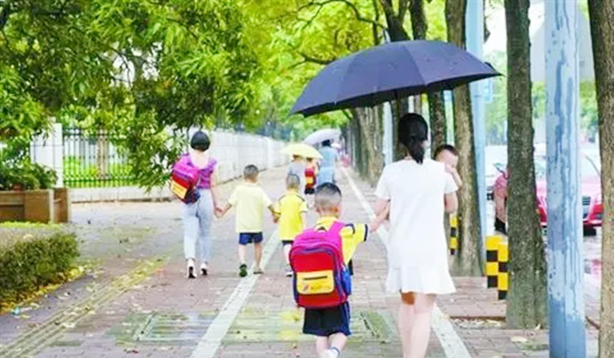 糯豆包妈妈|延时服务或将迎来“升级版”,老师还没哭诉,家长为何不乐意了?