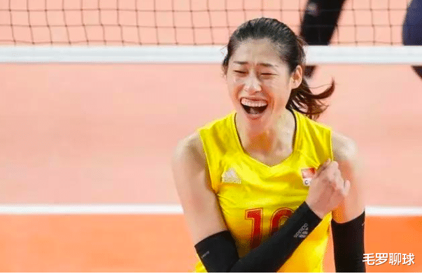 劉曉彤|中國(guó)女排24-22，郎平換上劉曉彤，奧運(yùn)冠軍送2個(gè)失誤遭25-27絕殺
