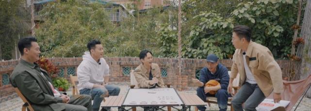 滤镜|大湾区兄弟离家半年，哥哥们想念孩子，谢天华女儿生气不愿亲爸爸