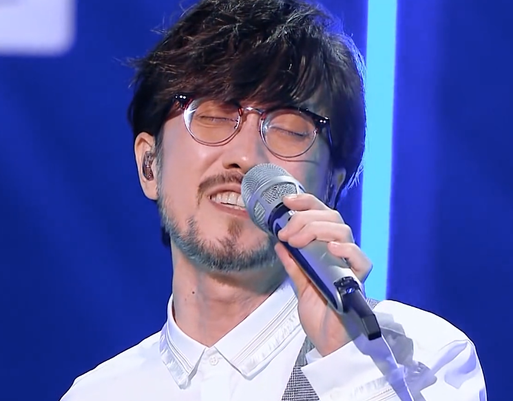 孟美岐|《天赐的声音》讽刺一幕：周传雄当选手，孟美岐当导师！