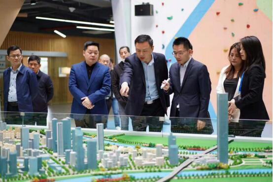 岳阳广电 岳阳楼区：开展产业招商 洽谈项目合作