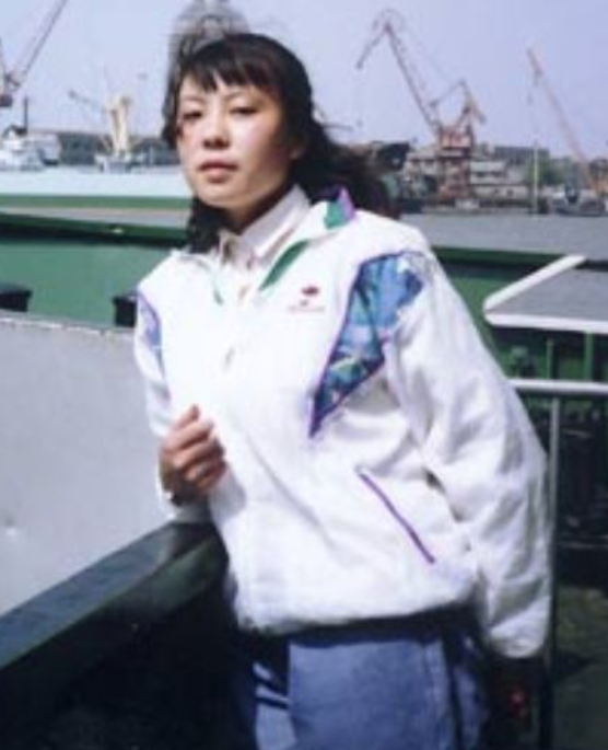 1994年,清华学霸朱令,惨遭室友投毒,如今48岁的她怎样了?