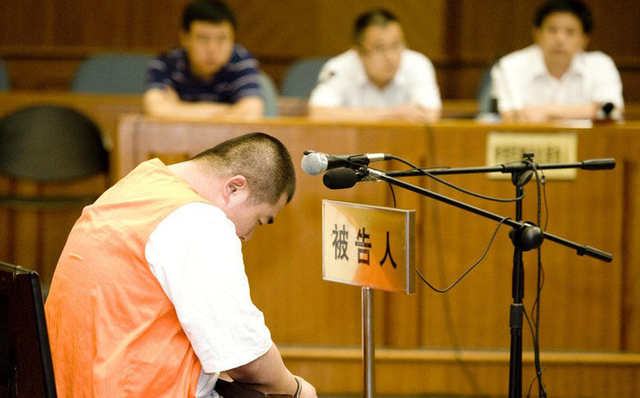 北京男子为600万拆迁款,持刀杀害自己6位至亲,2011年被执行死刑