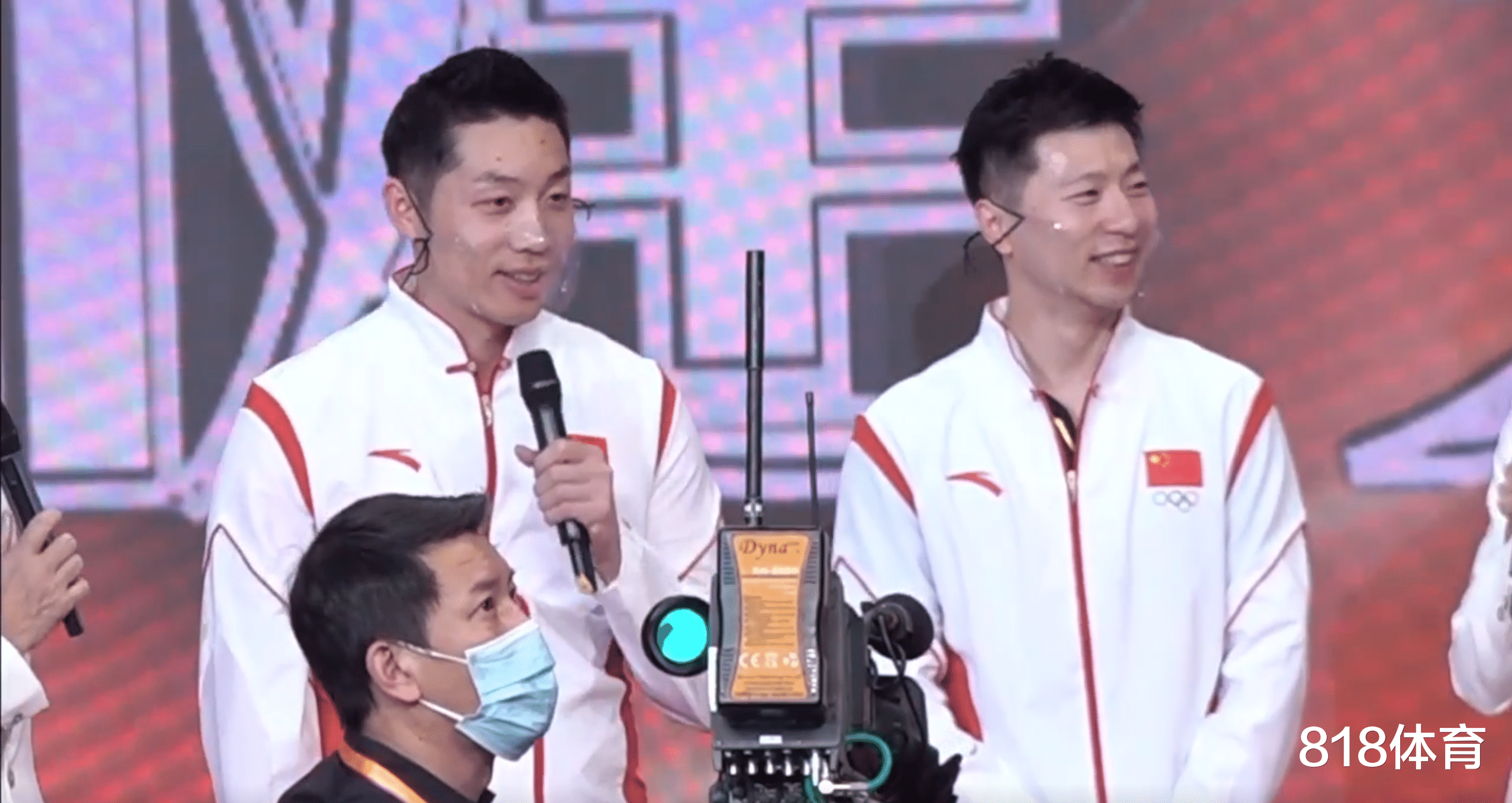许昕|酸了! 许昕被香港女球迷表白: 许昕我爱你! 马龙抢答: 你要摇号去!
