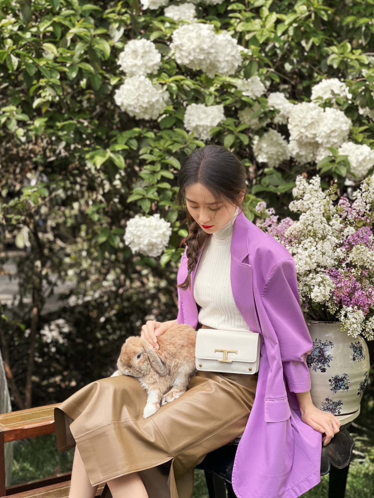 赵丽颖|刘诗诗花海大片释出，法式复古造型演绎富贵花，摩登女郎气质太绝