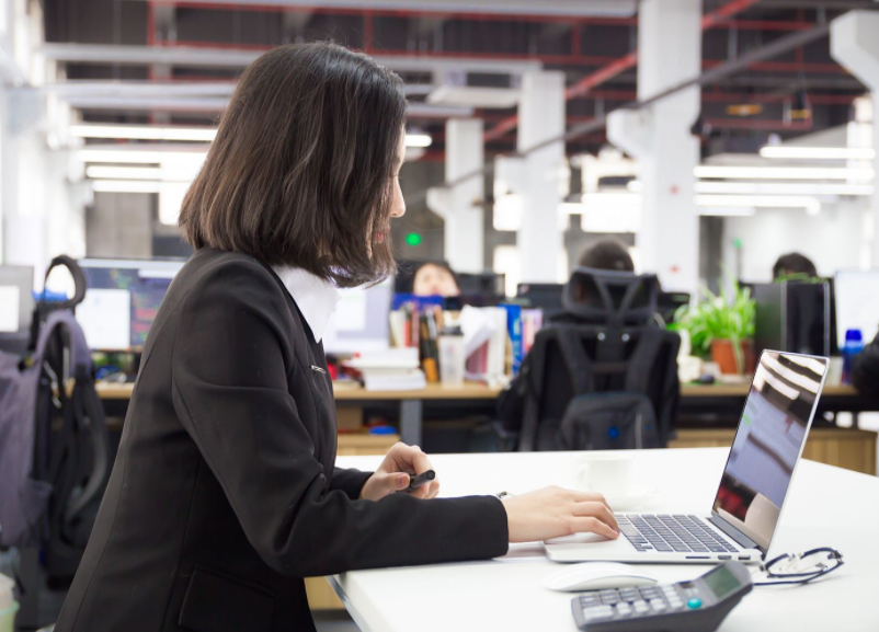 招聘|未来十年很适合女生的专业，少有勾心斗角，家有“小棉袄”可留意