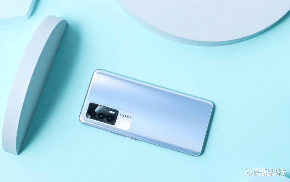 旗舰机|只卖2000多元，体验却堪比6000元旗舰机，这价格真香