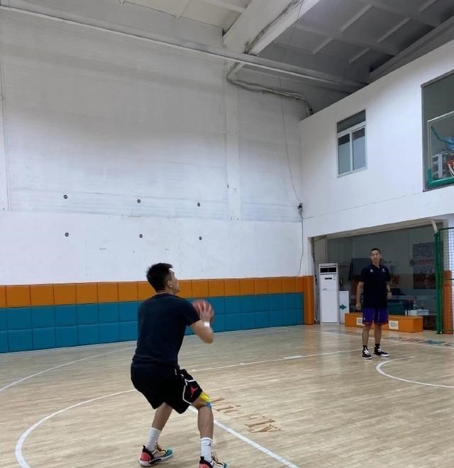 憨爸爸育儿|工作室晒郭艾伦近况，他不能进行高强度训练，或无缘亚洲杯！