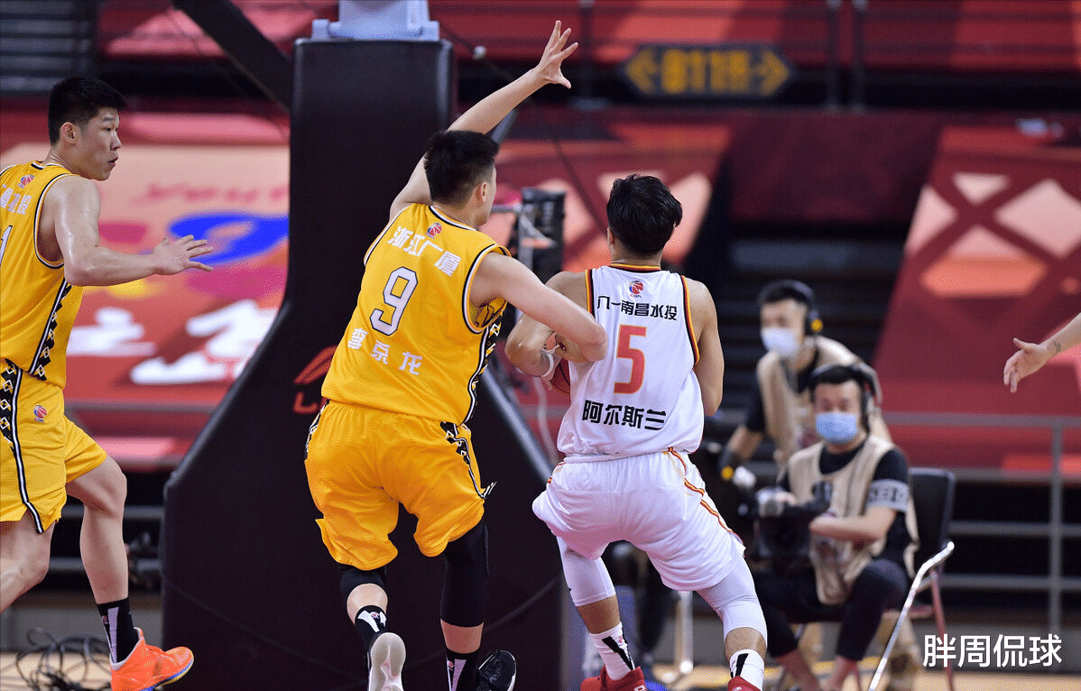 新疆男籃|李春江攤牌了！曝加盟新疆男籃又生變，阿爾斯蘭+李京龍是關(guān)鍵