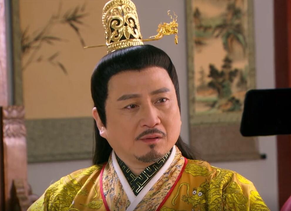 阿雅|积压8年的老剧播出成王炸？男主成发福大叔，男二退圈，女配火了