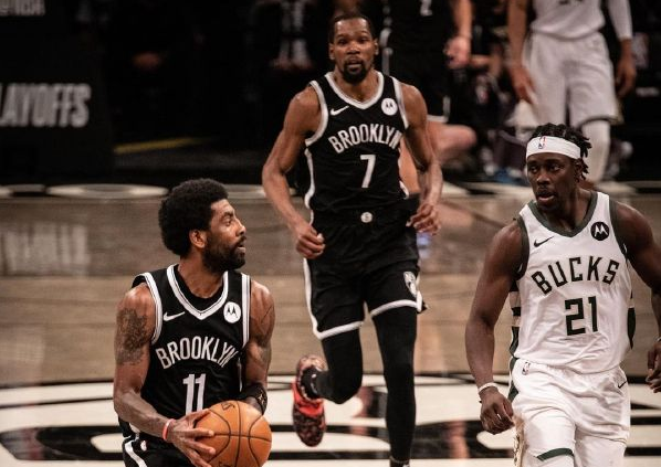 凯里·欧文|苦战85分钟，狂轰54+18+13！哈登伤退，欧文KD打乱了雄鹿的阵脚！