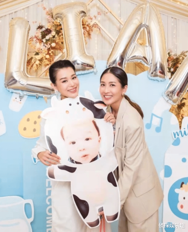 肖战|胡杏儿带俩儿子泳池疯玩，一抱一背妈妈力爆棚，母子仨同框超有爱