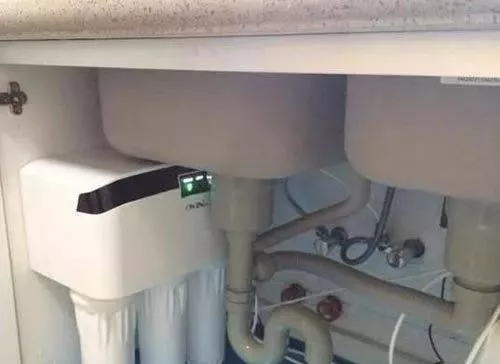 厨房装修,28个细节没在意,入住做饭惨兮兮,新媳妇差点变前妻