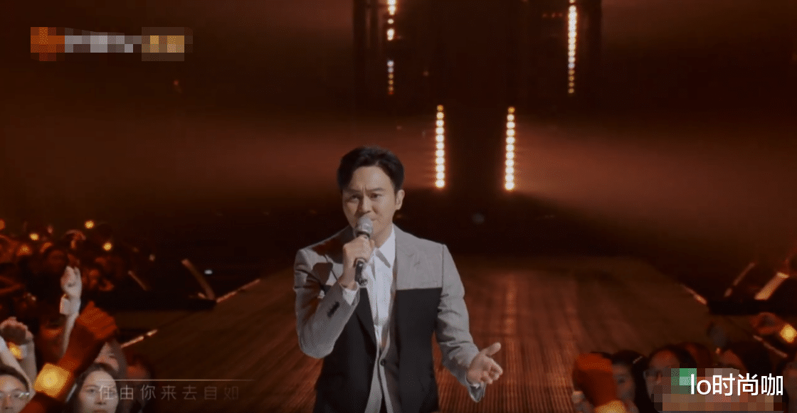 lo时尚咖|“大湾区男团”张智霖披荆斩棘，穿上西装更像奶油小生，梦回当年