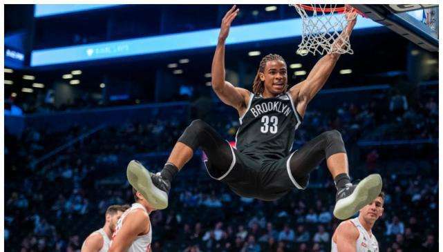 詹姆斯·哈登|6分9籃板！他的上場(chǎng)，瞬間激活哈登，阿德只能做板凳