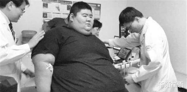 王浩楠：曾是“中國第一胖”，一年減掉363斤，最後還抱得美人歸-圖4