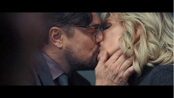 刘雯|小李子出轨大魔王？甜茶强吻大表姐？网飞这末日大片真够疯