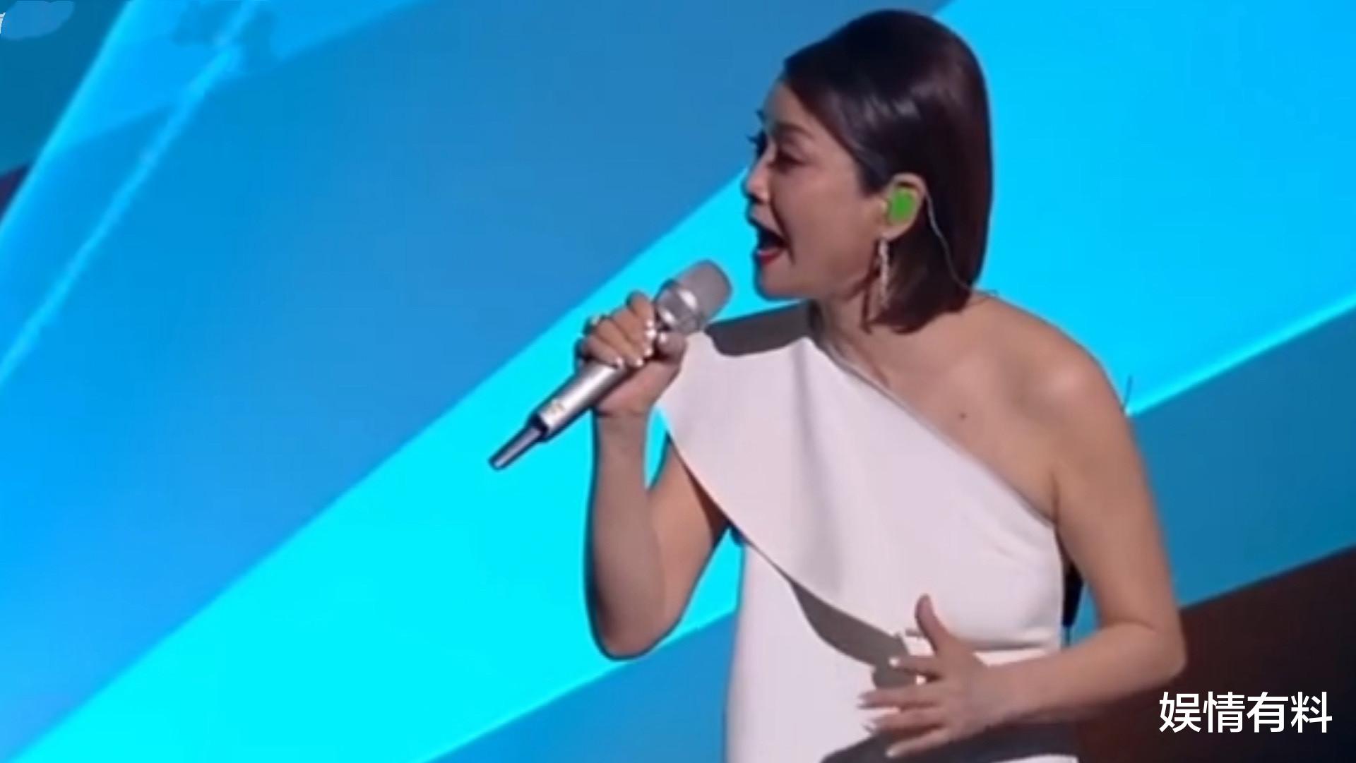 毛阿敏|刘宇宁和毛阿敏合唱《归去来》引热议，是气息不稳，还是跑调