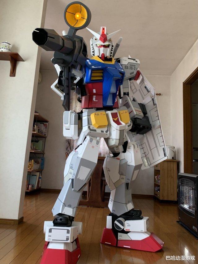高达|倾注9个月心血打造!「等身大」RX-78-2高达现身Comiket99