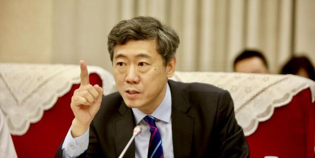 購房置業 手里有100萬存款，是投資買房還是繼續存錢？經濟學家給出答案