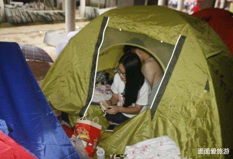 上海市 户外穷游！异性驴友“拼房”不足为奇，美女说出真实感受