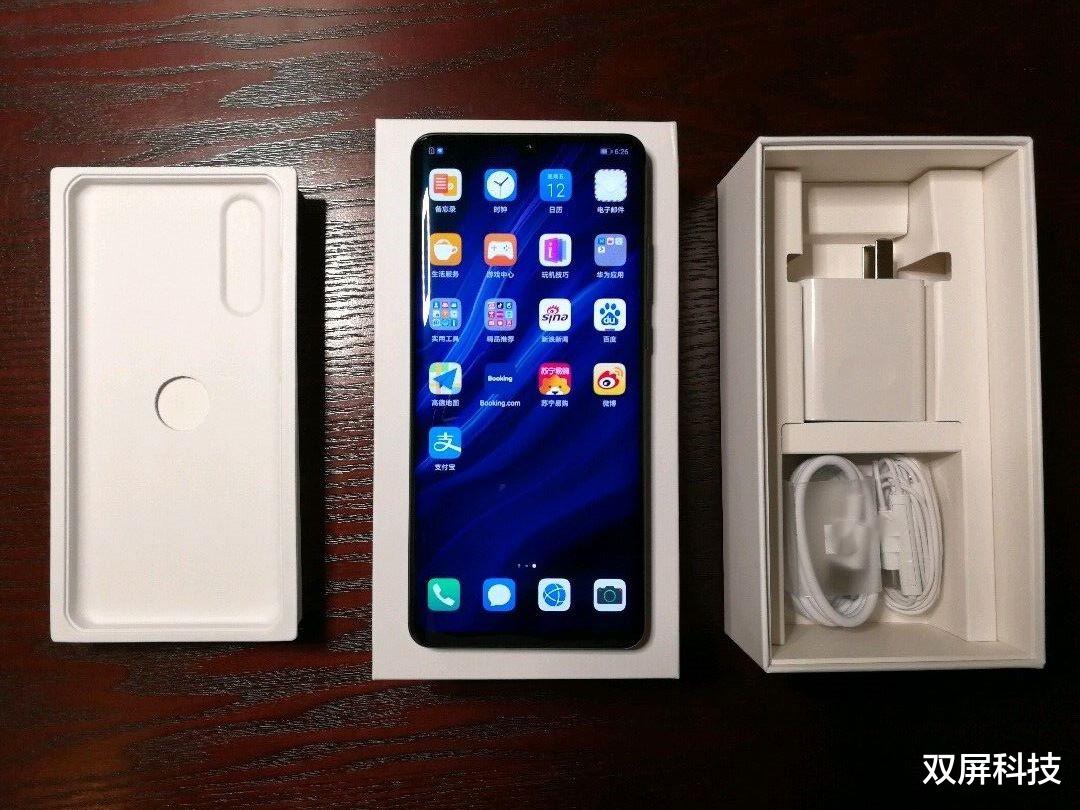 华为鸿蒙系统 从5988跌至2780，鸿蒙系统+IP68+曲面屏，从高端市场跌至中端市场