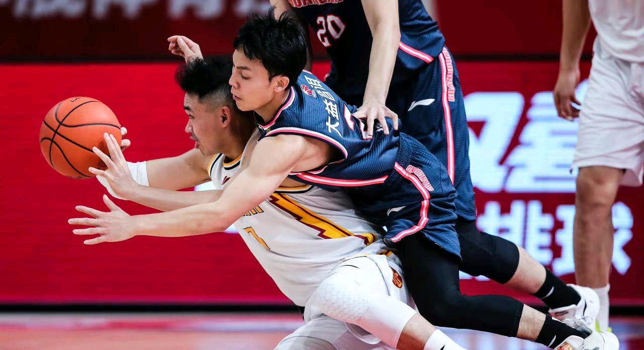 廣東男籃|CBA明日六場(chǎng)對(duì)決！廣東戰(zhàn)黑馬恐遭連敗 遼寧獲得喘息 山東迎來(lái)硬仗