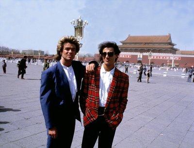 麦克|好友爆料：已故歌手乔治·麦克“出柜”前曾与“世界名模”发生过关系