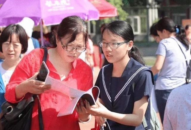 奶豆说育儿|2021年高考录取中，广西某高校无一人报考，网友直言尴尬了