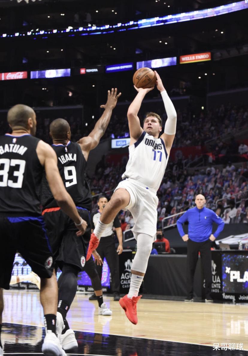 湖人隊|內訌升級！敗給老東家他忍不了，湖人西部再無對手，他也是大刺頭