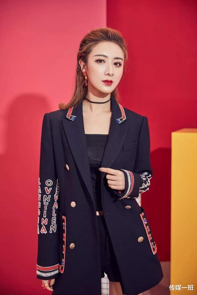 周杰伦|杨洋注销运营4年的工作室，与父亲合资建立，原因引发网友争议