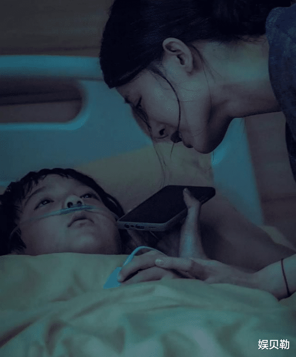 文咏珊|曾被称“最丑王语嫣”,如今用两部作品蜕变了,成12月最红的艺人