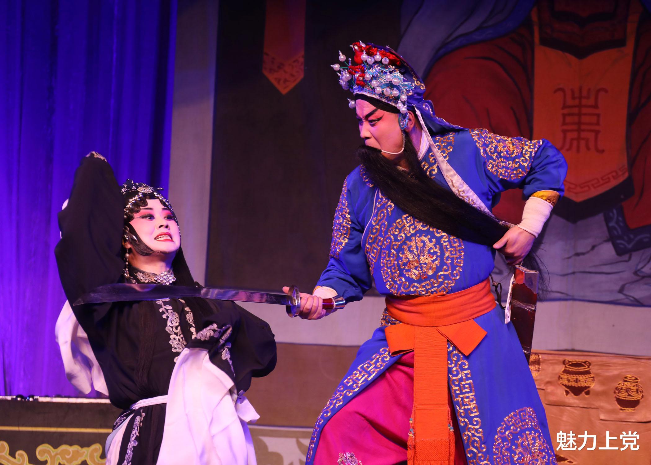 魅力上党 长治市上党梆子剧团走进潞州区屈家庄村惠民演出