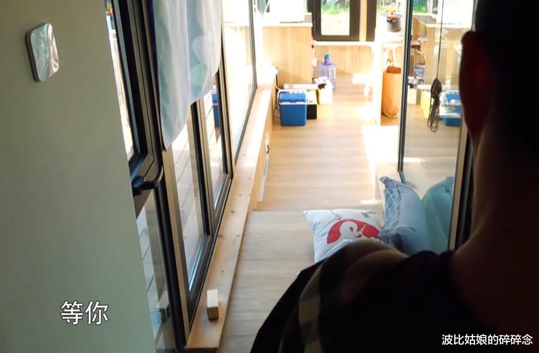 肖战|江宏杰骂福原爱妓女,福原爱疑似婚内出轨,公关战打响,谁能赢?