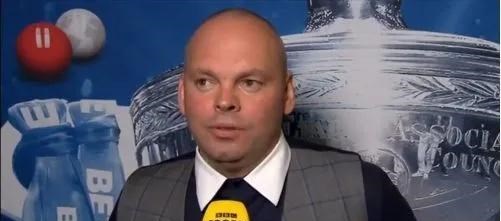 马克·塞尔比|奥沙利文、宾汉姆集体指责“磨控”打法！塞尔比：凭什么说我慢？