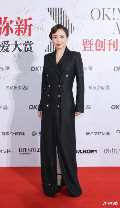 时尚扒婆 时尚红毯，陈妍希少女感满满吴谨言秀天鹅颈，击剑冠军孙一文大气