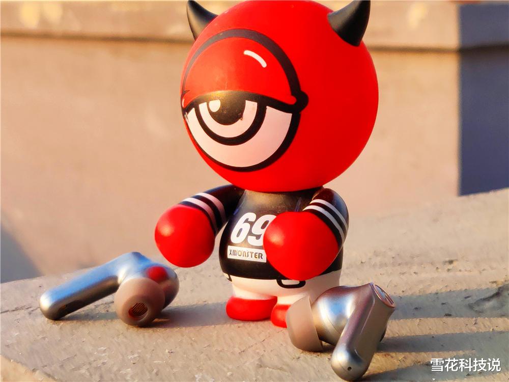 耳机|质朴圆润外观+低调而奢华的音效 戴上你就不想放下的SOUNDPEATS H2