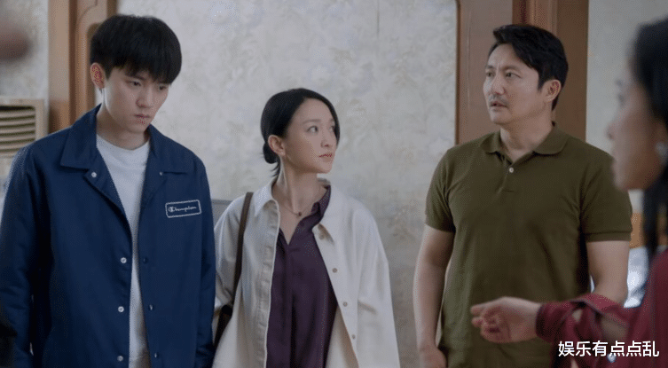 涂松岩|黄磊机场偶遇涂松岩, 大喊: 金波你咋在这? 涂松岩的反应笑翻全场