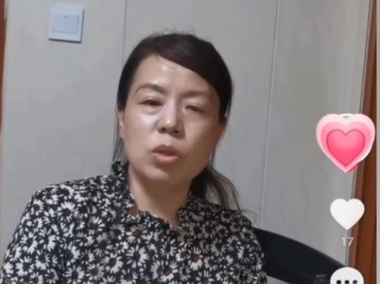 新兴火山 杜新枝铁粉四处流窜，不断把脏水泼向许敏，怪异观点令人笑掉大牙