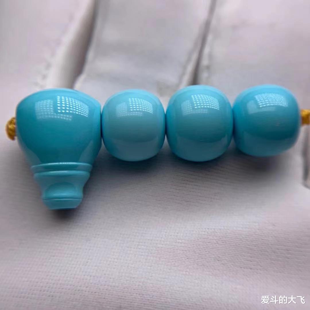 老玩家|文玩手串配饰整理图，附云盖寺极品绿松石，请老玩家点评