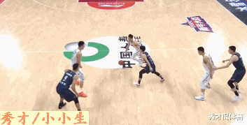 赵继伟|杀人诛心！赵继伟戏耍易建联打2+1，杜锋当场开骂，杨健赞不绝口